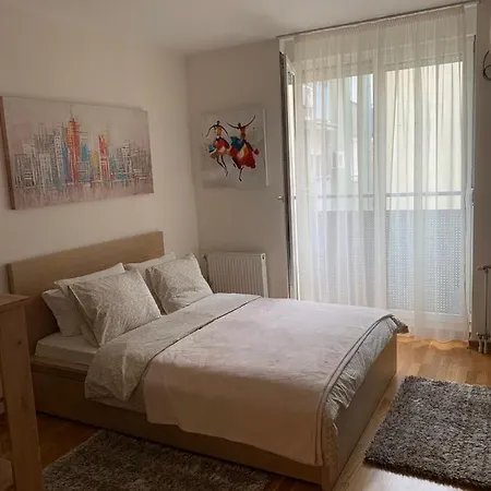 Downtown Apartment Novi Sad